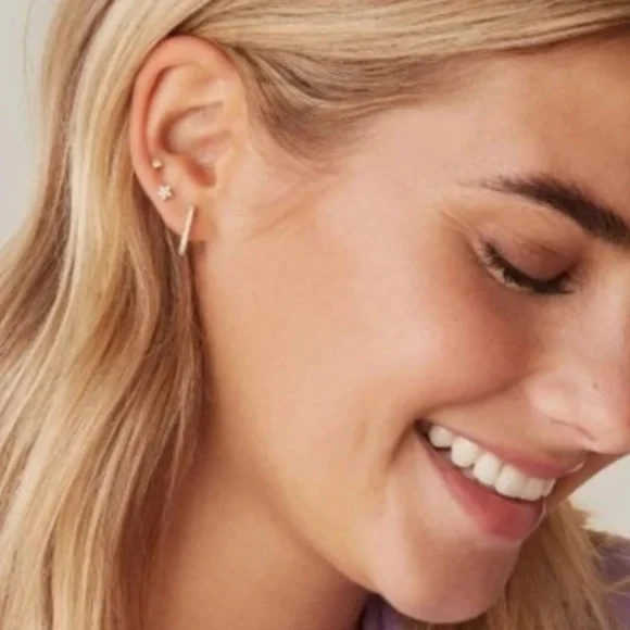 14k Gold Plated 925 sterling silver Huggie Hoop Earrings - Picture 2 of 3